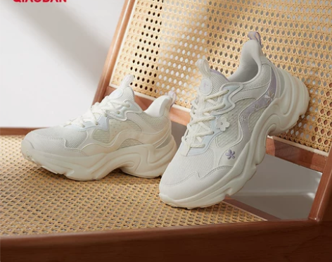 中国乔丹女鞋休闲鞋女运动鞋厚底老爹鞋鞋子2...