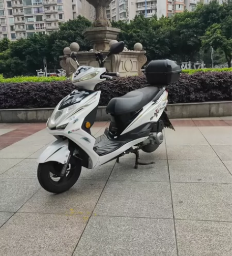 转让一辆望江铃木踏板摩托车，国四电喷战狼踏...