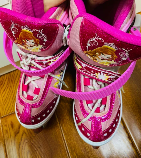 迪士尼溜冰鞋，35-38码 感兴趣的话点“...