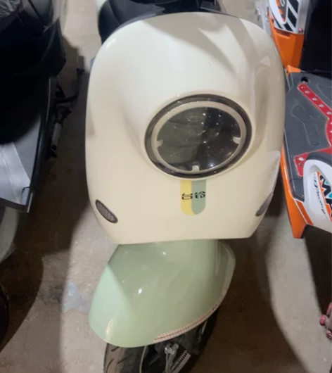 台铃原价2299，现价2099，电瓶60V...