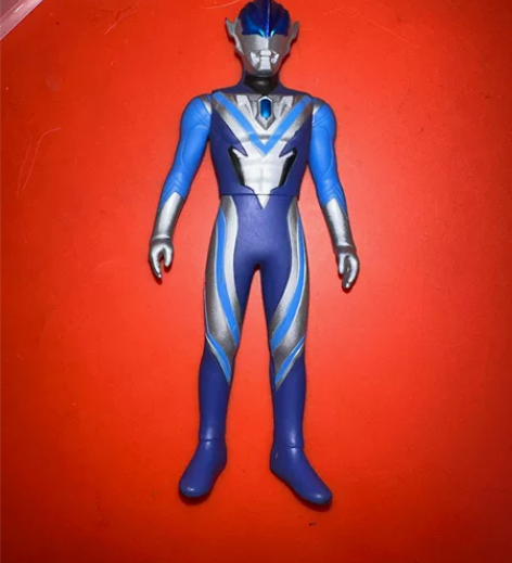 万代日版捷德奥特曼机敏形态14cm软胶50...