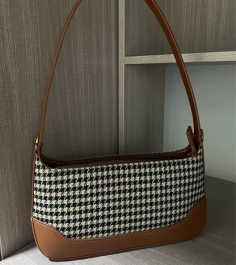 买来一次都没背过[破涕为笑]搬家血亏出！【...