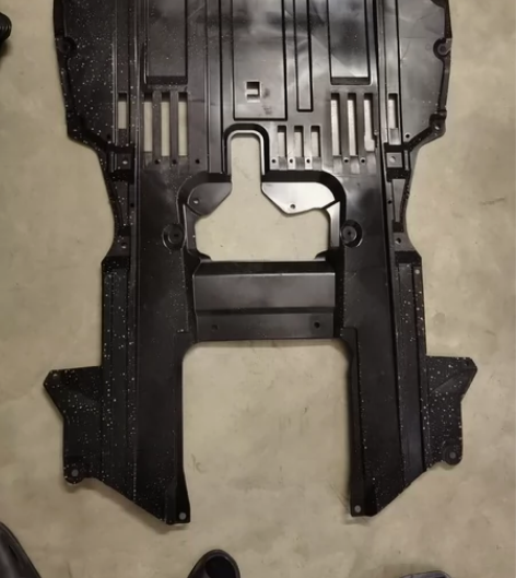 东风日产14代轩逸原厂原装下护板，车子下地...