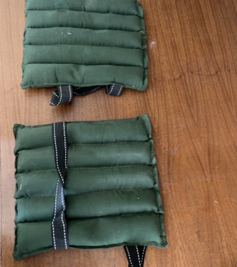 跑步怀旧二手沙袋两个(一幅）包邮只限本地 ...