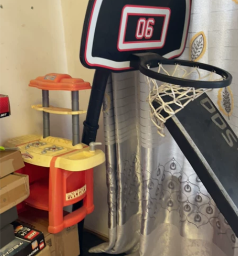 迪卡农篮球架，很稳很好用 仅限自提几乎全新...
