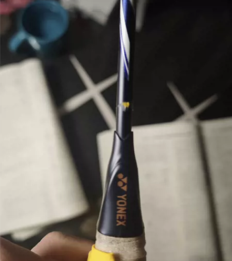 尤尼克斯100zz精定。日本的4u，当时5...