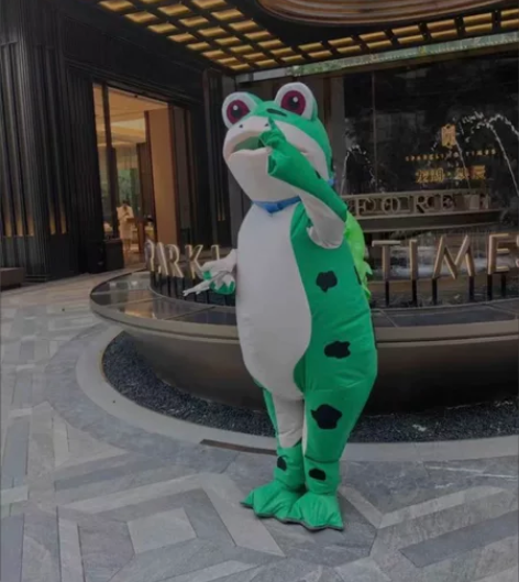 【限时捡漏】网红青蛙人偶服现货特价处理～～...