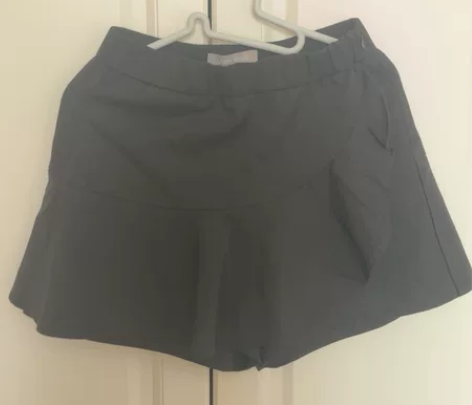 UR黑色短款裤裙荷叶边裙 160/68AM...