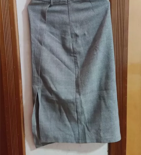 通勤优雅气质高腰包臀格纹西装半身裙 后开叉...