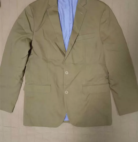 男休闲西服，全棉，95新，无破损，胸围10...