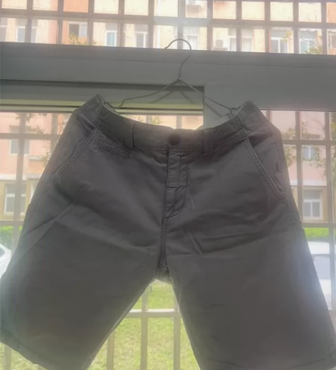 美特斯邦威夏季短裤,版型很好看,配T恤 衬...