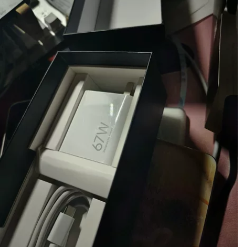 红米k60e白色的 配件齐全 自提优先 不...