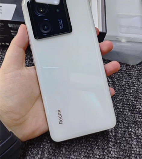 红米K60（至尊版）95新  天玑9200...