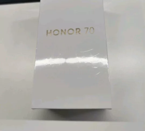 荣耀70 IMX800三主摄 双曲屏设计 ...