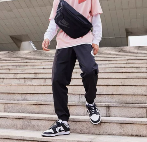 Nike耐克官方TECH腰包收纳轻便耐用B...