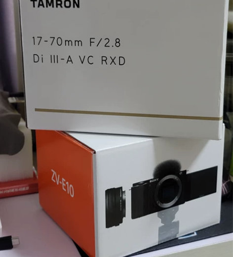 全新的索尼ZV-E10机身，支持4k超采，...