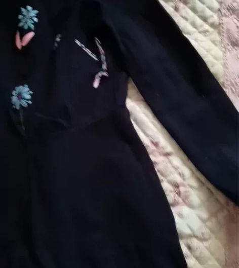 拉夏贝尔藏青色秋冬连衣裙，实体店购入，8....