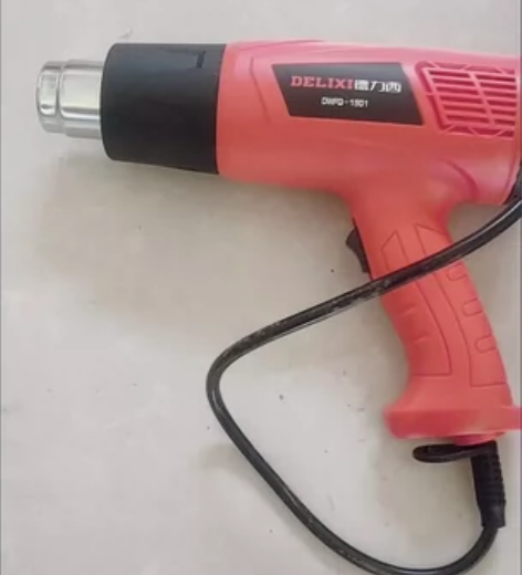 亏本处理热风枪调温数显贴膜烤枪烘枪热缩膜美...