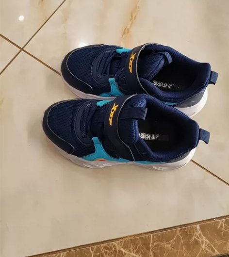 特步 男童运动鞋，29码 不退不换 新疆西...