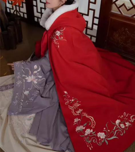 清梳原创凝香汉服斗篷女长款刺绣加绒加厚保暖...