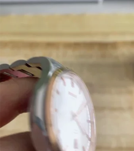 自己喜欢手表。太多了想转让给有缘人。雷诺手...