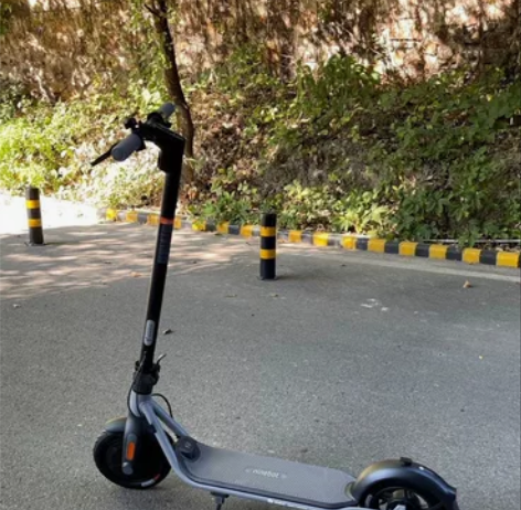 九号滑板车  小米九号电动滑板车  10英...