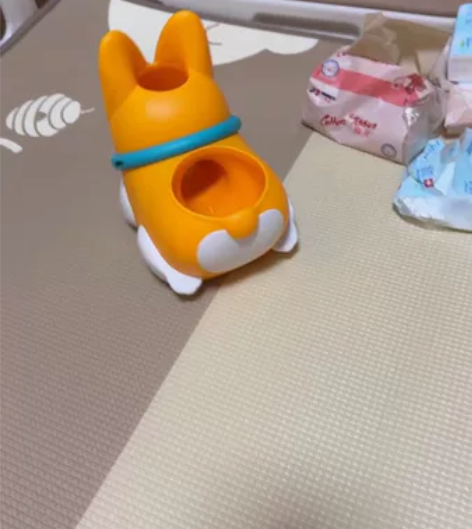 澳贝 投球柯基狗， 不知道为啥不抛球了， ...