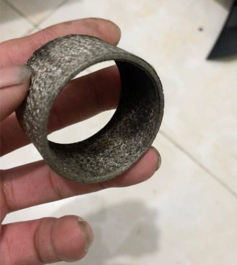 雅马哈R1排气垫 原厂拆车件 实物拍摄 1...