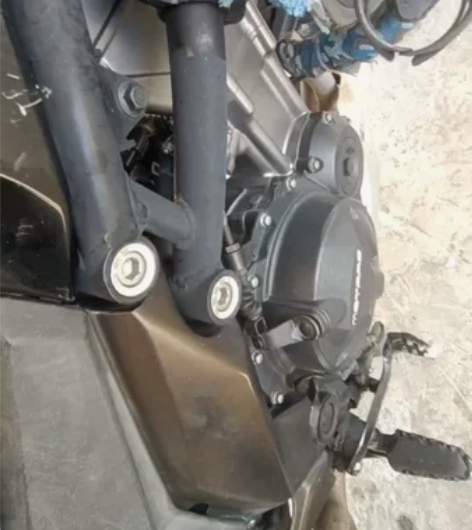 摩瑞500x摩托车18年6月份的车顶配，协...