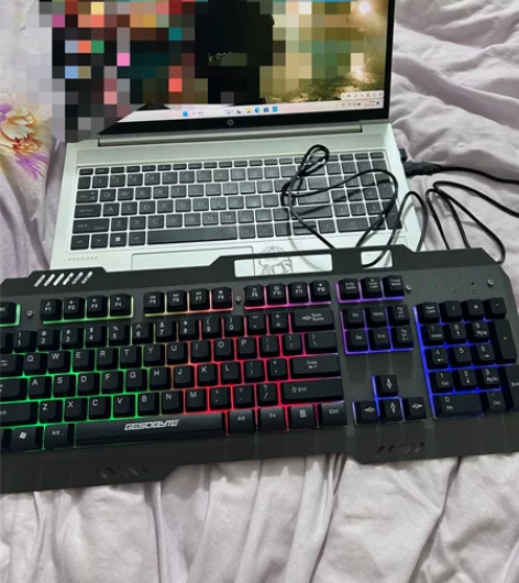 吉选G18有线游戏键盘 感兴趣的话点“我想...