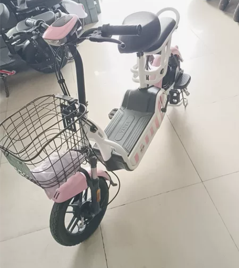 二手雅迪电动车便宜带牌 随便说点凑字数，确...