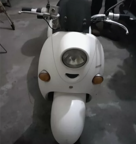 绿源电动车闲置电瓶亏电要换电瓶，7.8成新...