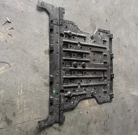 海豚下护板改装拆下30不包邮 感兴趣的话点...