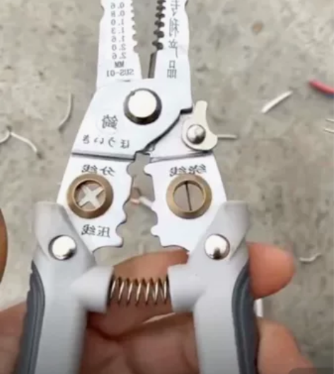 【工厂尾货处理】剥线钳多功能剪线钳万用拔线...