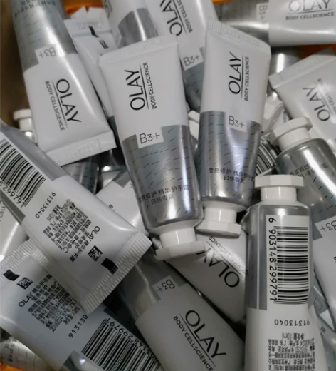 OLAY玉兰油护手霜10ml，莹亮修护精华...