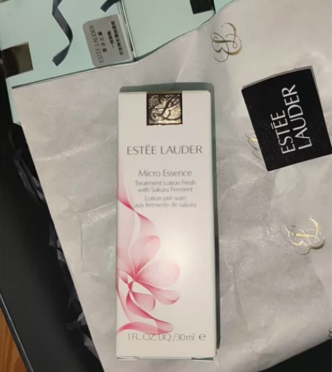 雅诗兰黛樱花水30ml 只有一个买正装赠送...