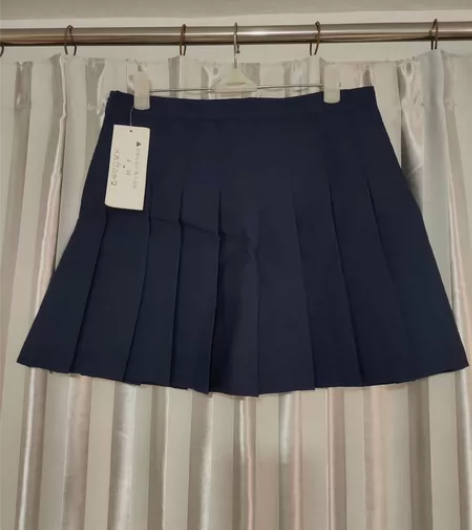 百褶裙半身裙全新包邮 二尺二腰围，裙长38...