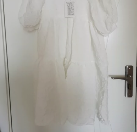 女士连衣裙蓬蓬裙公主裙全新转 买来没穿过一...