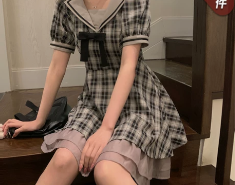 梅子熟了  学院风复古格纹连衣裙女夏季新款...
