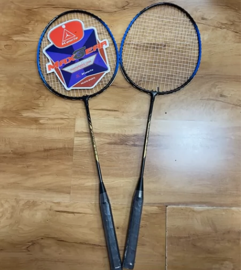 羽毛球拍 低价出售 感兴趣的话点“我想要”...