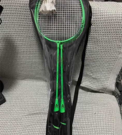 安格耐特羽毛球拍，带两球 感兴趣的话点“我...