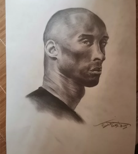 科比·布莱恩特 素描画像 感兴趣的话点“我...