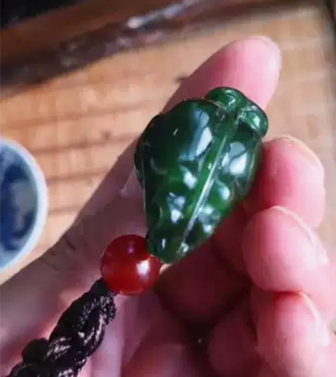 回血放漏,和田碧玉金蟾手把件和田#碧玉#金...