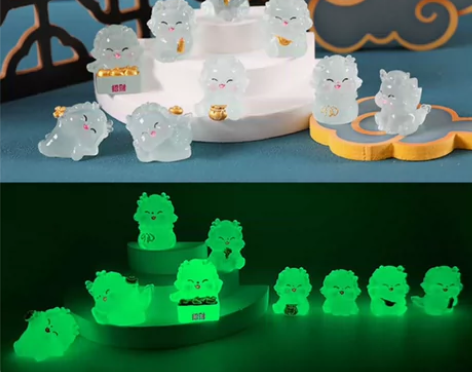 微景观新年夜光可爱小龙公仔手办饰品diy生...