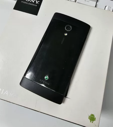 索尼SONY XPERIA ion 2+1...