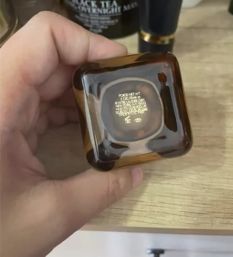 小棕瓶眼霜 感兴趣的话点“我想要”和我私聊...