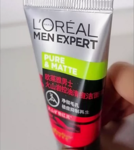 欧莱雅男士专用洗面奶洁面乳膏控油清痘印去黑...