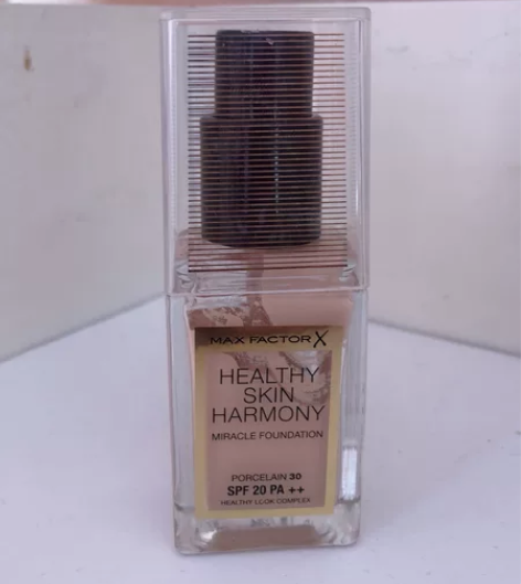 蜜丝佛陀粉底液30号，余量80%，30号是...