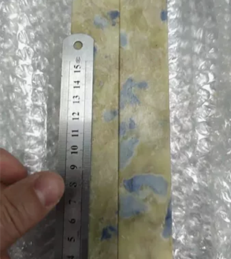 弃坑出一对青田石大长腿 可刻章 镇纸 95...