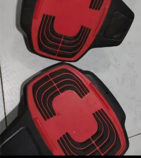 分体滑板，八九成新，完全正常使用便宜卖30...